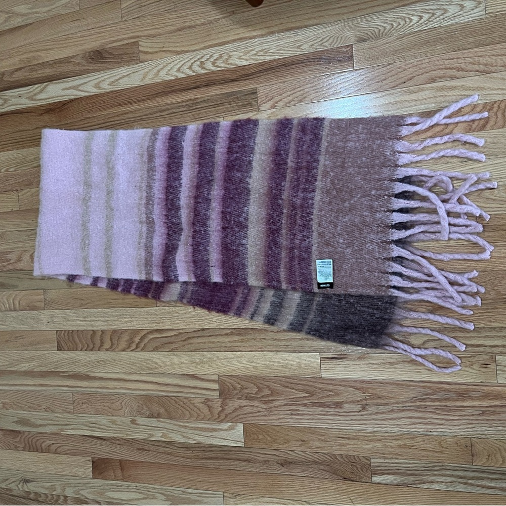 Cotton on scarf - new